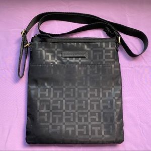 Tommy Hilfiger shoulder bag